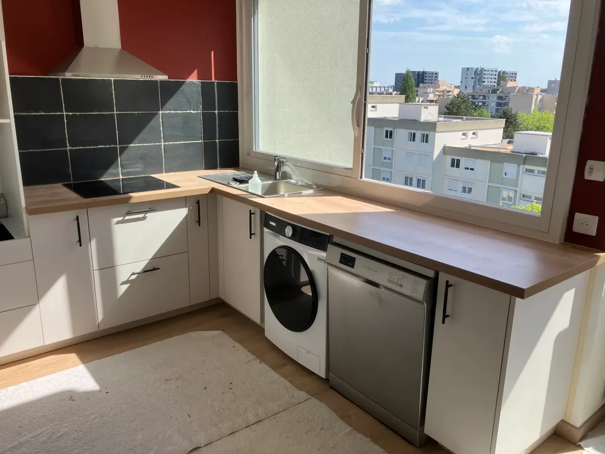 Cuisine ouverte rénovée par ARPE à Angers
