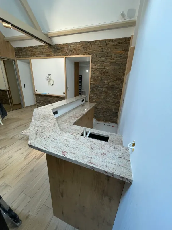 Séjour rénové par ARPE, chantier Chameau